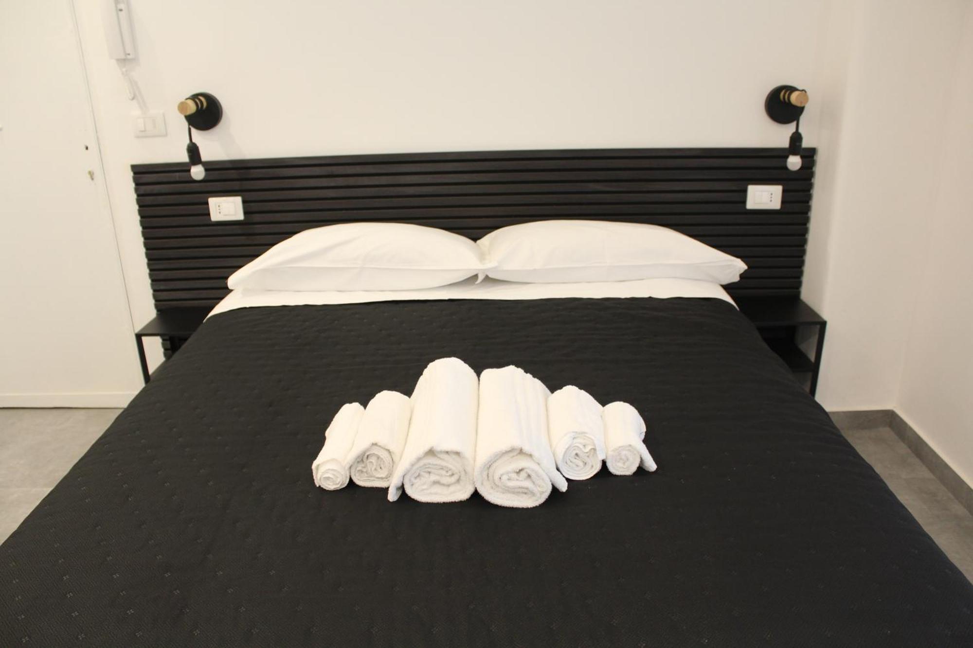 Majorana's Labsuites Bed & Breakfast *