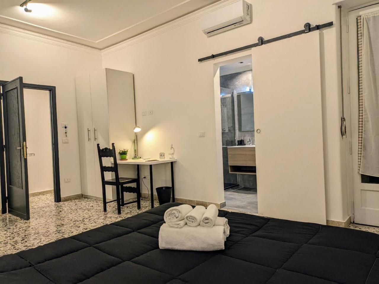 Majorana's Labsuites Bed & Breakfast *